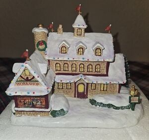 Thomas Kinkade North Pole Santa's Workshop Hawthorne Village Accessory
